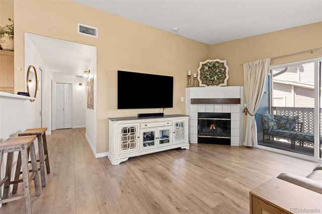 8334 Pebble Creek Way 201, Highlands Ranch, CO 80126