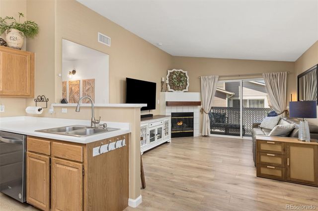 8334 Pebble Creek Way 201, Highlands Ranch, CO 80126