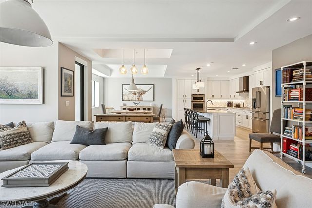 1135 3rd AVE S 119, Naples, FL 34102