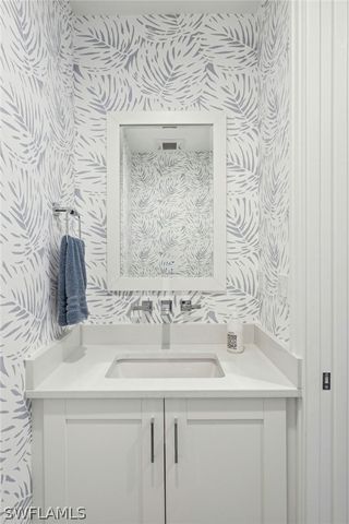 1135 3rd AVE S 119, Naples, FL 34102