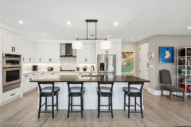 1135 3rd AVE S 119, Naples, FL 34102