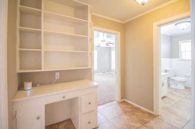 716 W Mississippi Street, Floydada, TX 79235