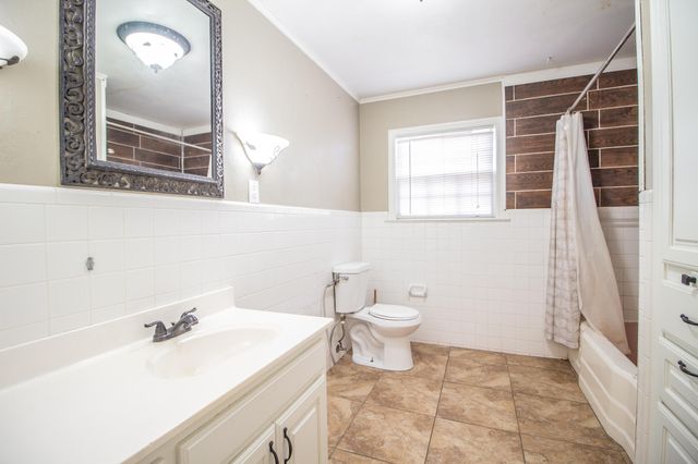 716 W Mississippi Street, Floydada, TX 79235