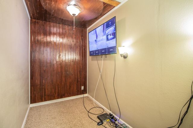 716 W Mississippi Street, Floydada, TX 79235