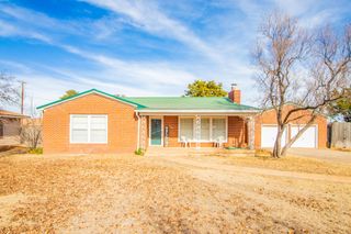 716 W Mississippi Street, Floydada, TX 79235
