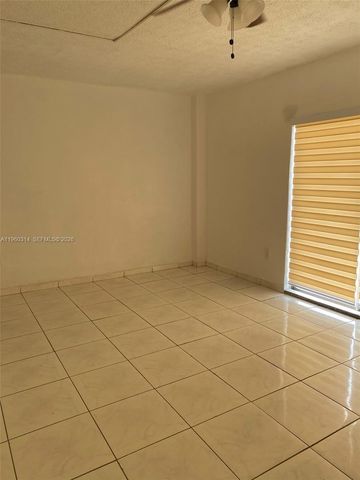 12500 NE 5th Avenue 101, North Miami, FL 33161