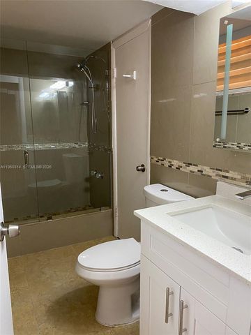 12500 NE 5th Avenue 101, North Miami, FL 33161
