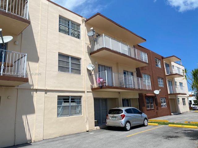 12500 NE 5th Avenue 101, North Miami, FL 33161
