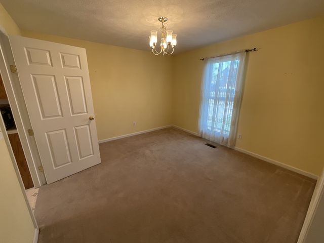1725 Hollow Oak Dr, Lebanon, TN 37087