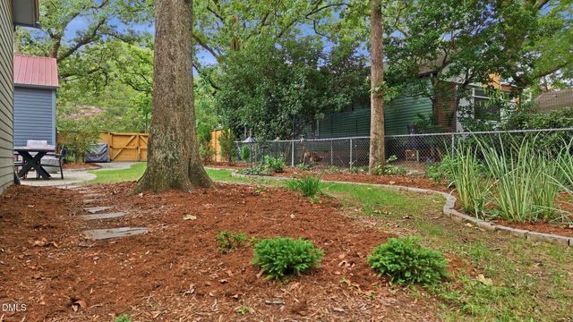 403 Oak Avenue, Carrboro, NC 27510