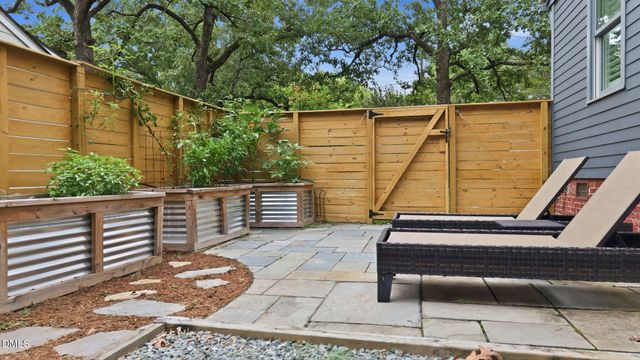403 Oak Avenue, Carrboro, NC 27510
