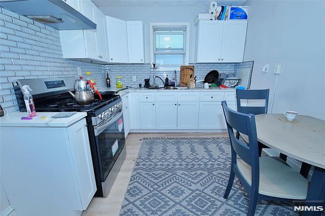 458 Shannon Place, Cliffside Park, NJ 07010