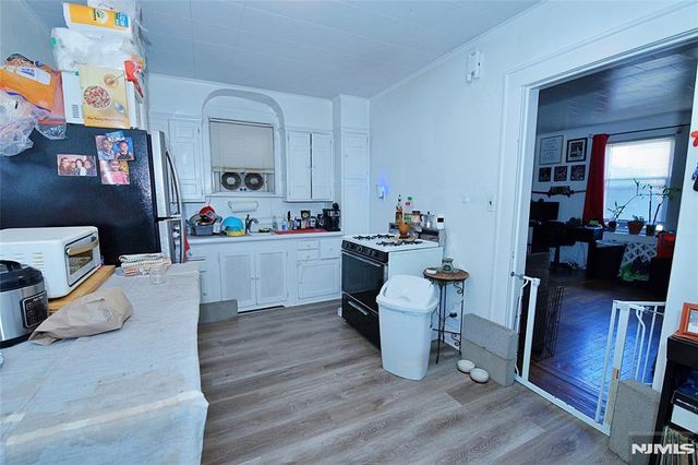 458 Shannon Place, Cliffside Park, NJ 07010