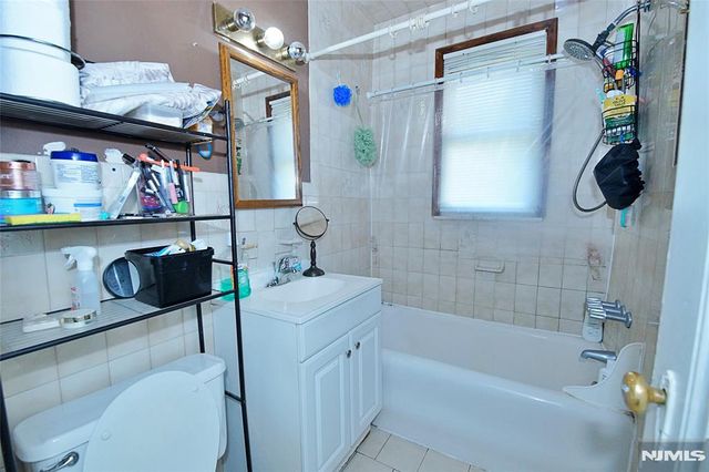 458 Shannon Place, Cliffside Park, NJ 07010