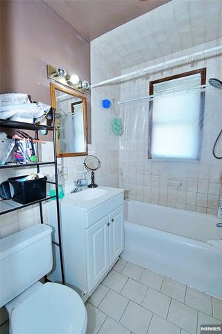 458 Shannon Place, Cliffside Park, NJ 07010