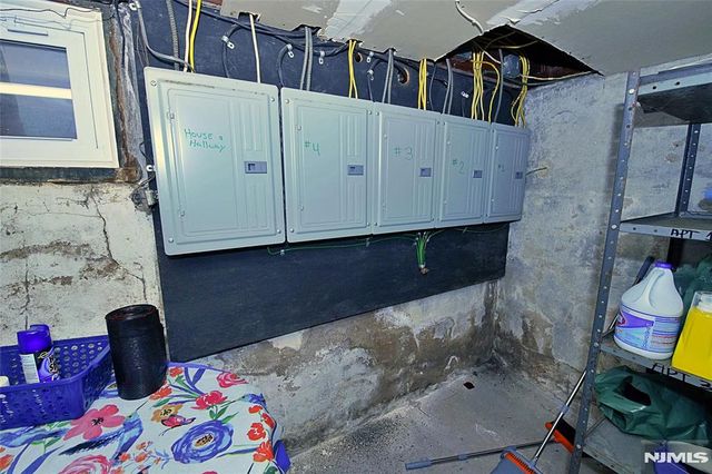 458 Shannon Place, Cliffside Park, NJ 07010