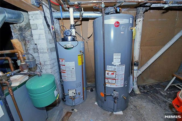 458 Shannon Place, Cliffside Park, NJ 07010