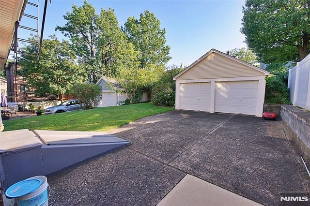 458 Shannon Place, Cliffside Park, NJ 07010