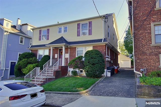 458 Shannon Place, Cliffside Park, NJ 07010