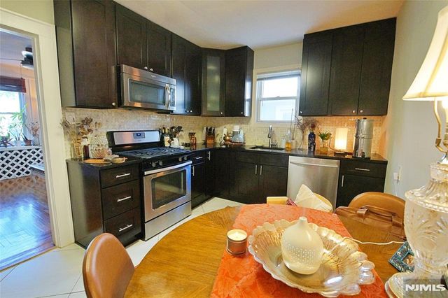 458 Shannon Place, Cliffside Park, NJ 07010