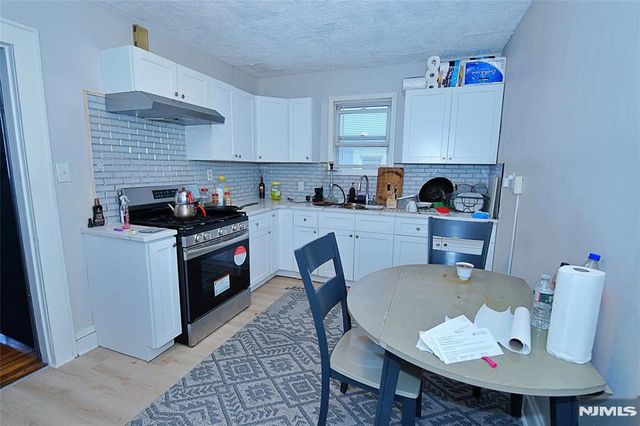 458 Shannon Place, Cliffside Park, NJ 07010