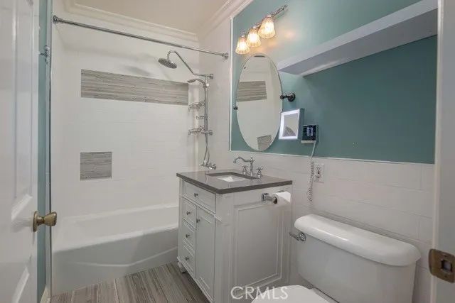 3905 Revere, Los Angeles, CA 90039