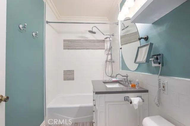 3905 Revere, Los Angeles, CA 90039