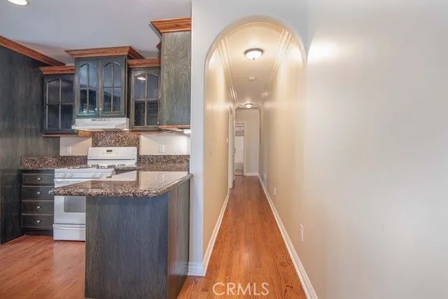 3905 Revere, Los Angeles, CA 90039