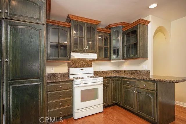 3905 Revere, Los Angeles, CA 90039