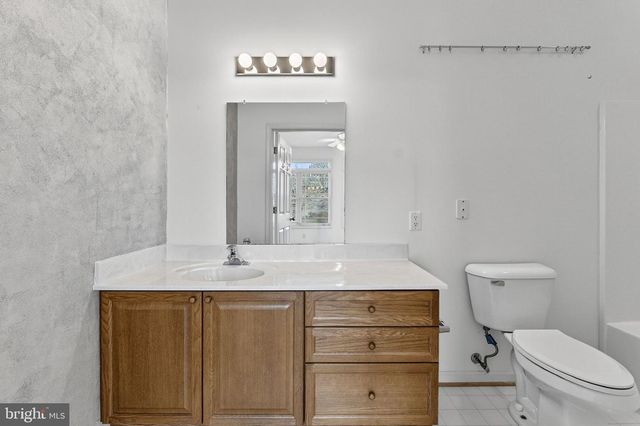 136 BROOKLINE DR, Charles Town, WV 25414