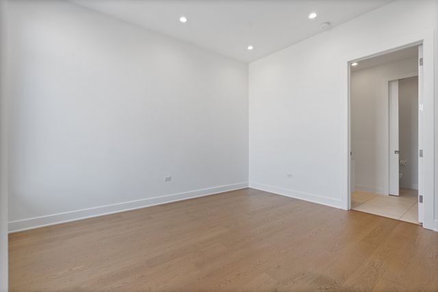 6 N Bishop Street 406, Chicago, IL 60607
