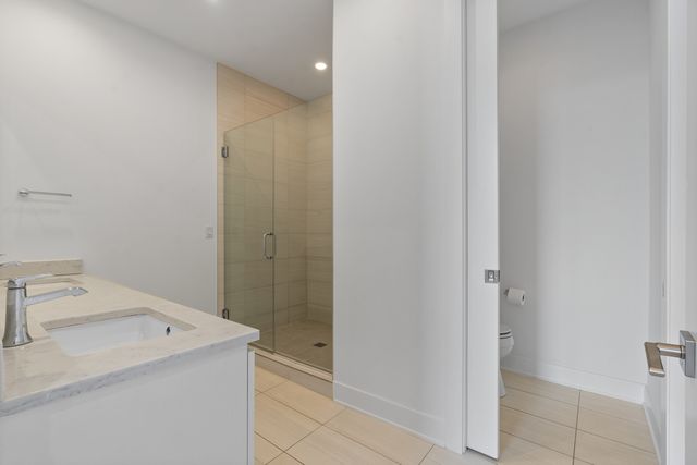 6 N Bishop Street 406, Chicago, IL 60607