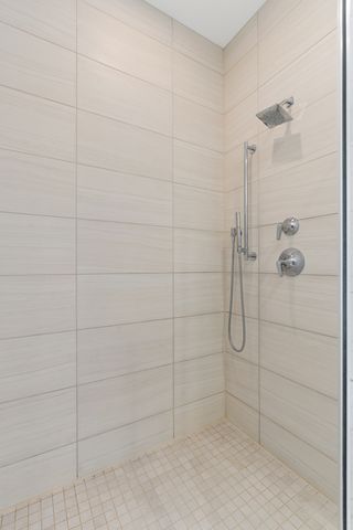 6 N Bishop Street 406, Chicago, IL 60607