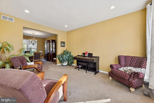 12 ANCHOR CT, Hainesport, NJ 08036