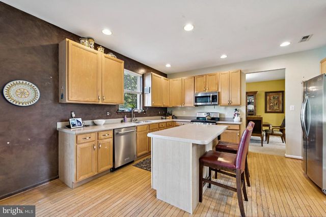 12 ANCHOR CT, Hainesport, NJ 08036