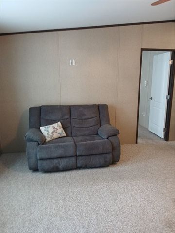 26 Seneca Lane, Manchester, NY 14504