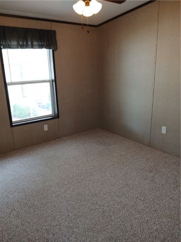 26 Seneca Lane, Manchester, NY 14504