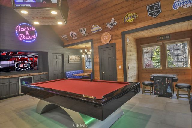 1037 Beaver, Lake Arrowhead, CA 92352