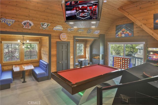 1037 Beaver, Lake Arrowhead, CA 92352
