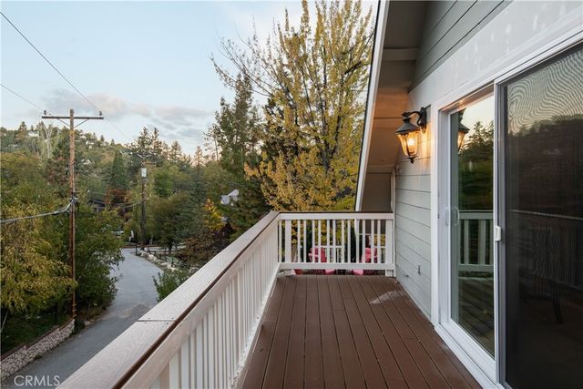 1037 Beaver, Lake Arrowhead, CA 92352