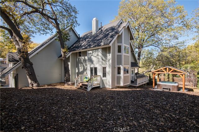 1037 Beaver, Lake Arrowhead, CA 92352
