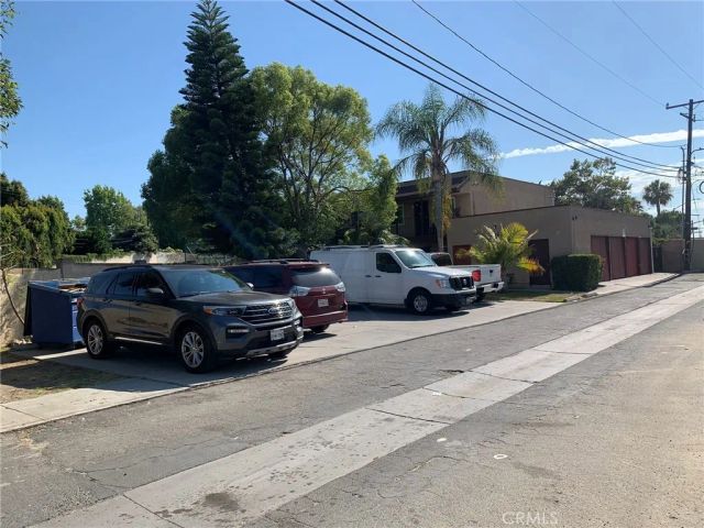 2942 W Floyd Avenue, Anaheim, CA 92804