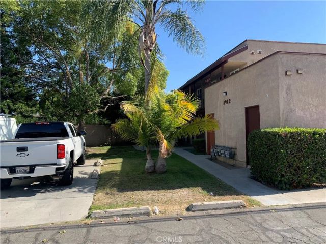 2942 W Floyd Avenue, Anaheim, CA 92804