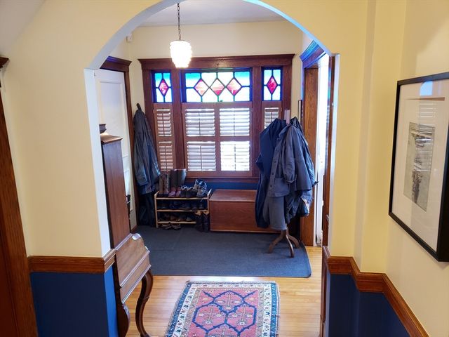 6 Fairview St 1, Boston, MA 02131