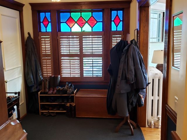 6 Fairview St 1, Boston, MA 02131
