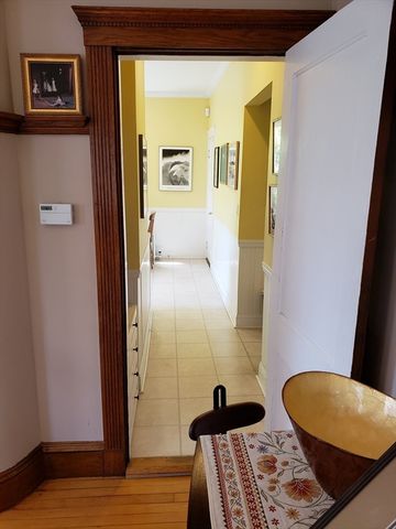 6 Fairview St 1, Boston, MA 02131