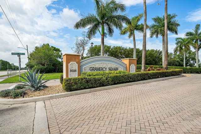 242 E Chrystie Circle, Delray Beach, FL 33484