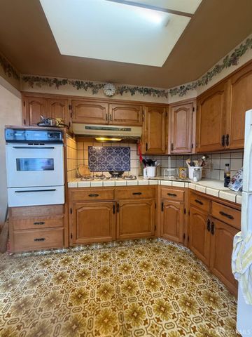 191 West Moltke Street, Daly City, CA 94014
