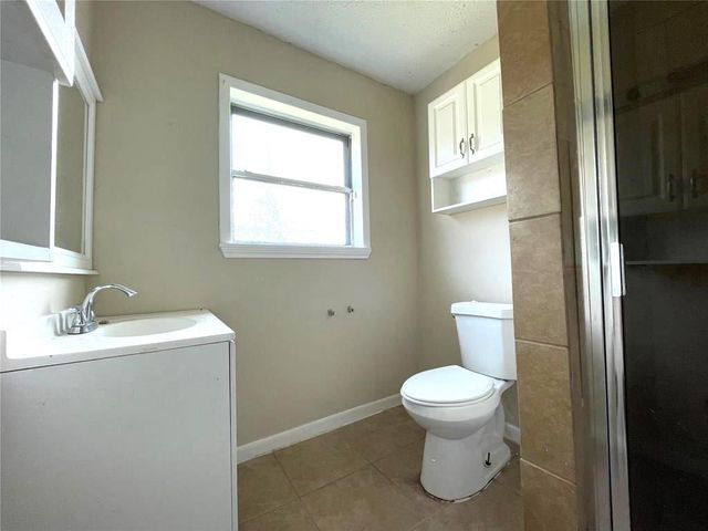 4822 Meadow Park Drive, Houston, TX 77048