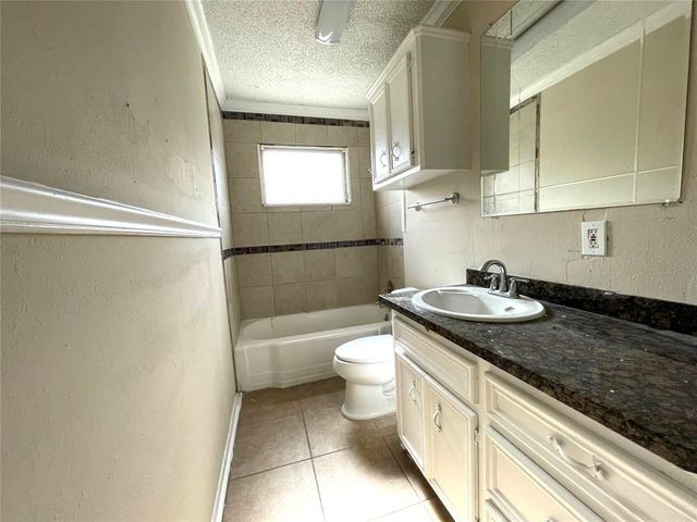 4822 Meadow Park Drive, Houston, TX 77048